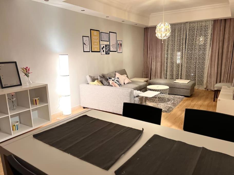 Ronza Elegant Apartment Amman Esterno foto